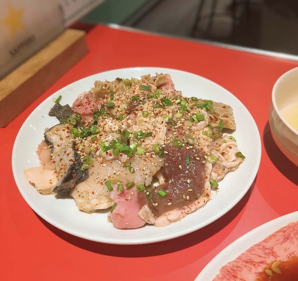 新鮮ホルモンの盛り合わせ